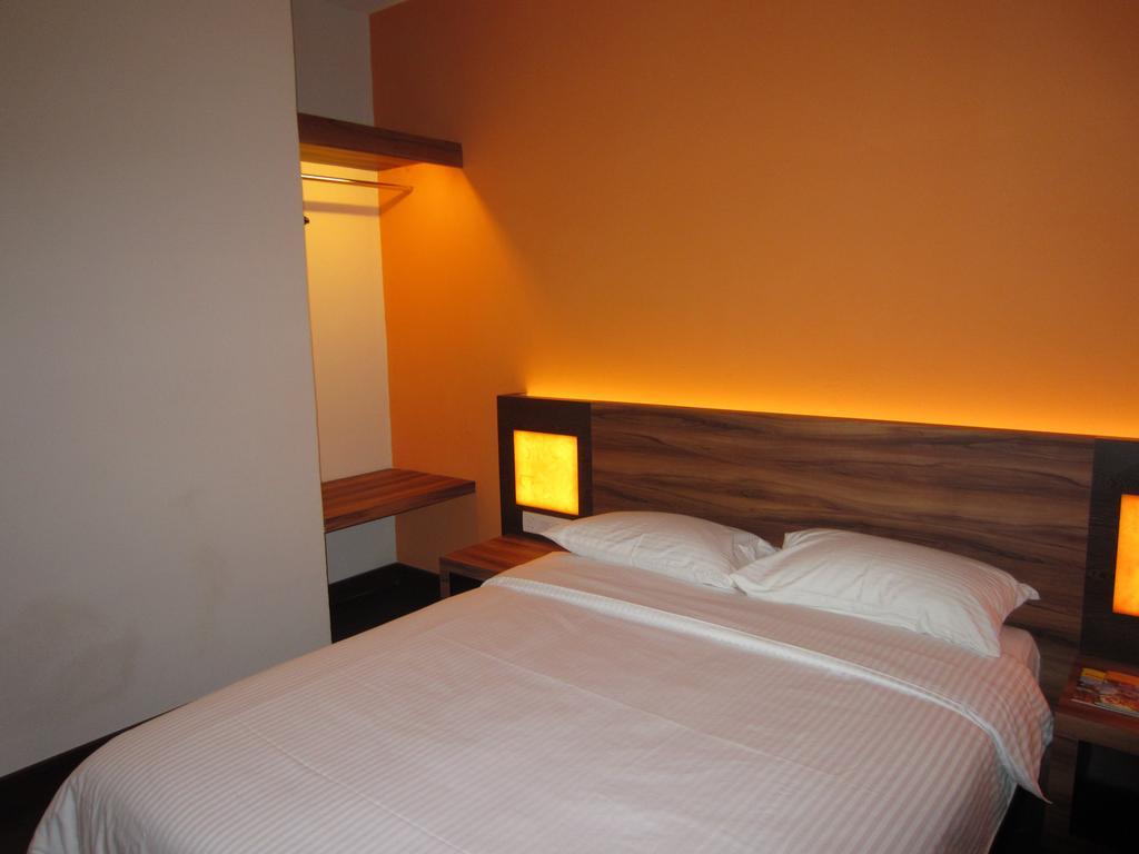 Waterfront Boutique Hotel Port Dickson Phòng bức ảnh