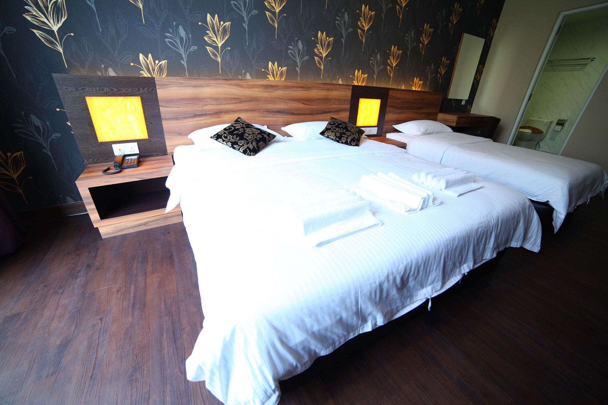 Waterfront Boutique Hotel Port Dickson Ngoại thất bức ảnh